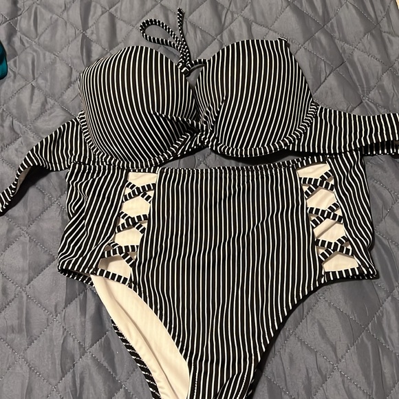 Summer swimsuit sale!  👙 - Picture 10 of 10